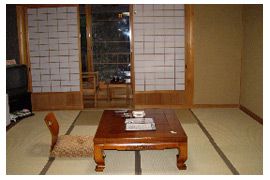 A traditional bedroom at Kamigoten